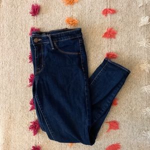 Mid Rise skinny jegging